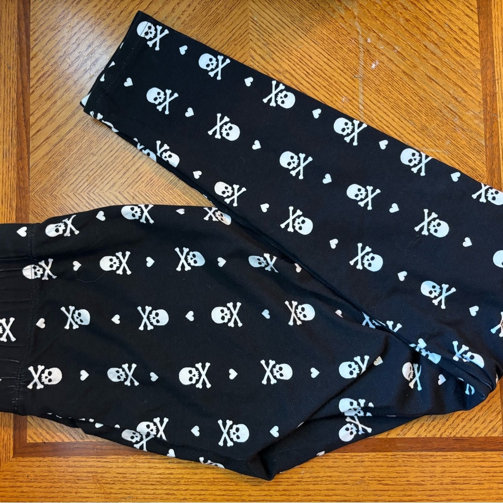 Skull & Heart Leggings - New